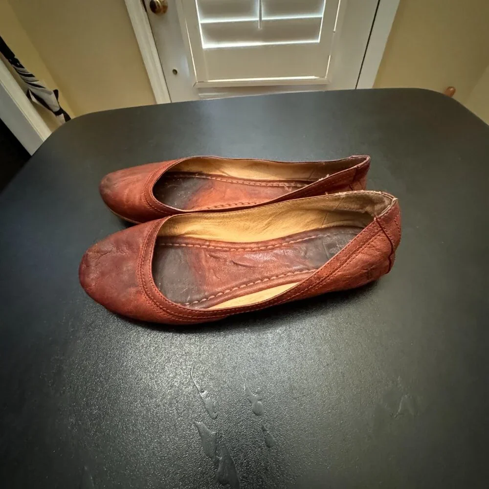 Frye Carson ballet flats tan size 7.5